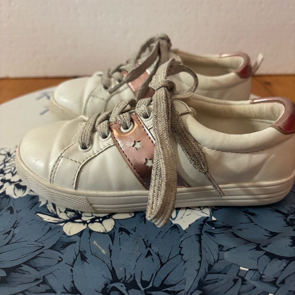 GAP Kids Toddler Girls Sneakers Size 12 White Rose Gold Lace Up Casual Shoes